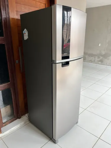 GELADEIRA NOVA 1 MÊS DE USO