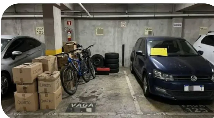 Vaga de garagem perto do Gbarbosa