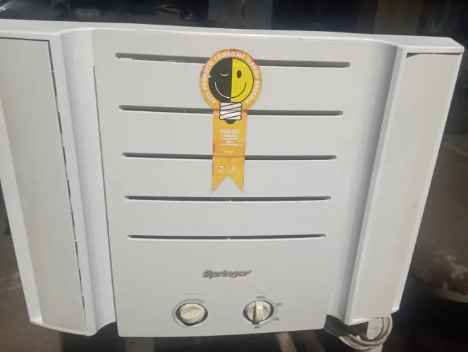 Vendo ar 7500 BTUs/110 volts