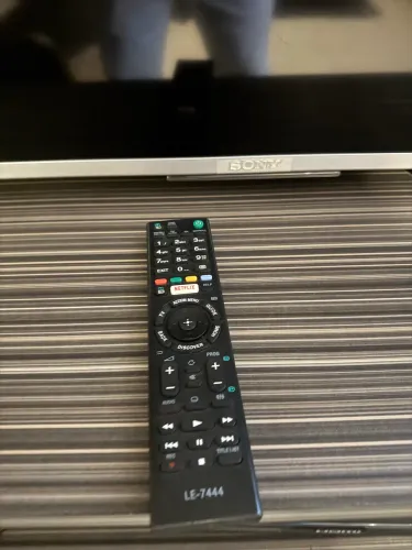 TV Sony XBR-75 X855 - Com defeito