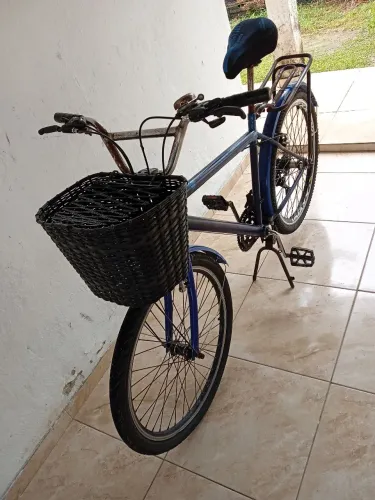 Bicicleta aro 26 com marcha