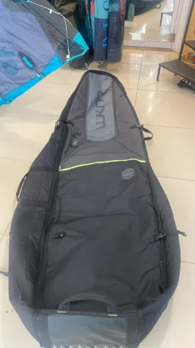 Capa Sarcófago Wakum C/ Roda 6'8'' P/ Prachas Surf ou Kite