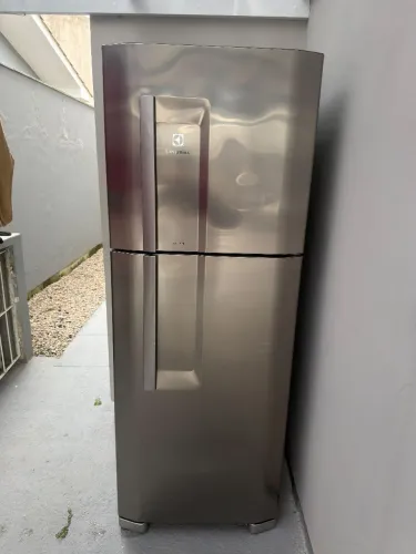 Geladeira Electrolux em perfeito estado