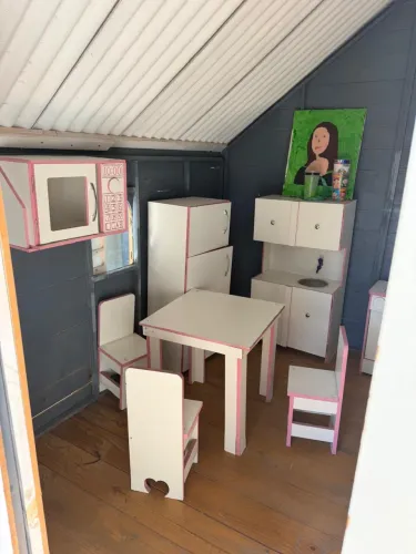 Troco casinha semi nova por geladeira fogão pia 