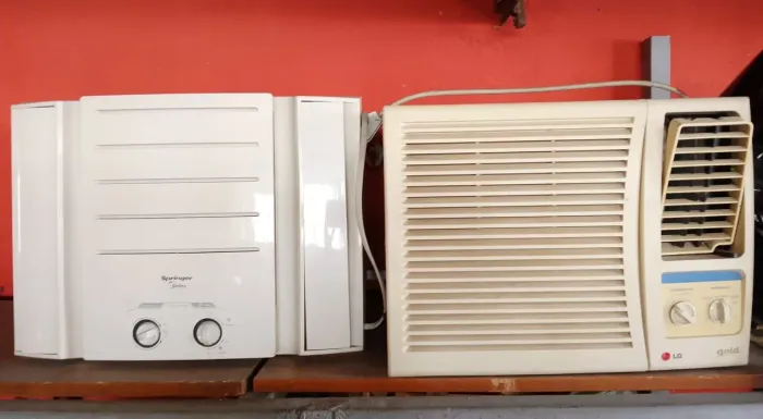 Vendo 2 ar condicionado 1 Springer Midea 7500 BTUs 110 volts e 1 LG Gold 10.000 Btus