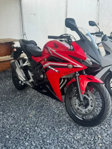 Vendo moto CBR 500 R ano 2018 zerada