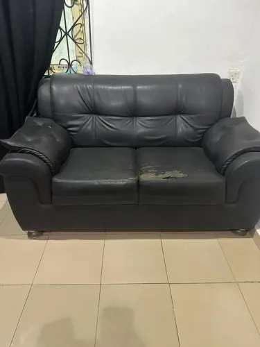 Sofá 3 Lugares Preto Courino - R$300 - Estrutura Boa - Rio Branco