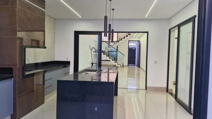 Casa com 4 dormitórios à venda, 231 m² por R$ 1.450.000,00 - Portal do Vale - Uberlândia/M