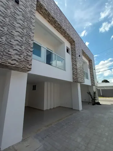 Casa em condomínio em Alagoinhas 