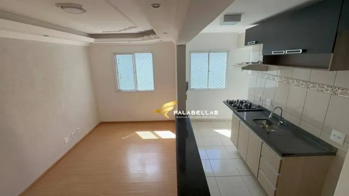 Apartamento com 2 dormitórios à venda, 54 m² por R$ 285.000,00 - Distrito Industrial - Jun