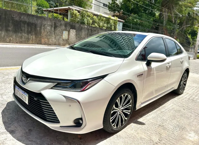 Toyota Corolla Altis Prem. Hybrid 1.8 Flex AUT 2020