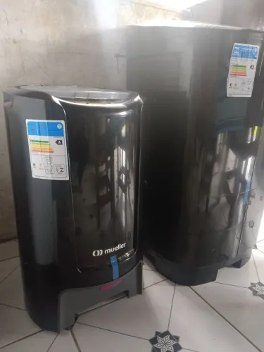 Máquina de lavar e centrífuga