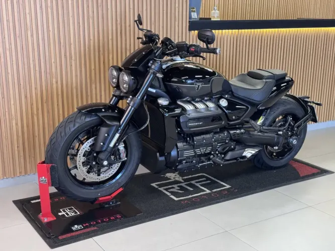 Triumph Rocket III R 2025
