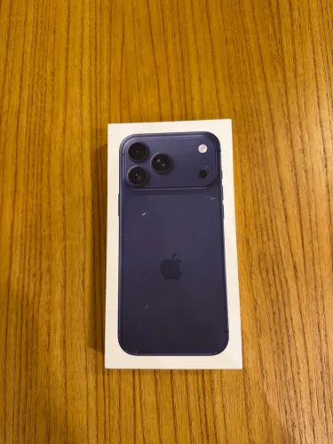 iPhone pro Max 17 lacrado