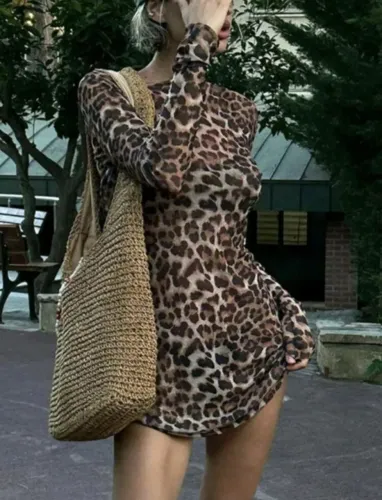 Vestido manga longa oncinha NOVO