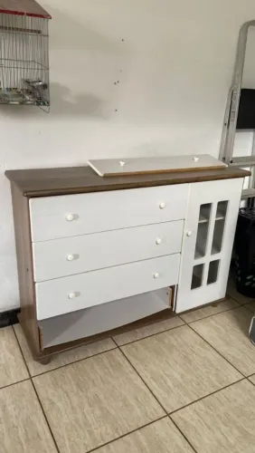 Cômoda Infantil com Porta Lateral e Gavetas