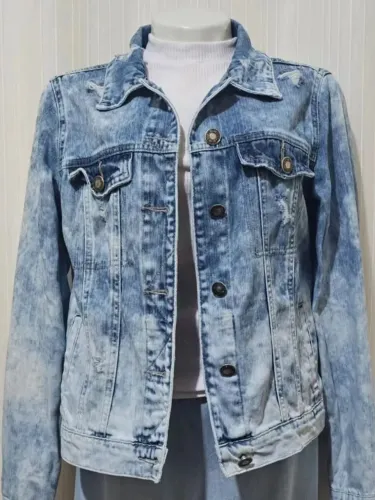 Jaqueta jeans feminina tamanho P