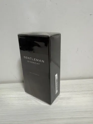 Perfume lacrado givenchy - 100mL