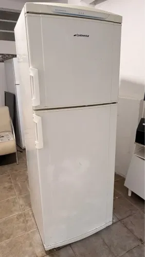 Geladeira Continental 850,00 Bastante espaçosa 