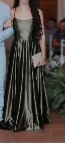 Vestido de festa - verde oliva 