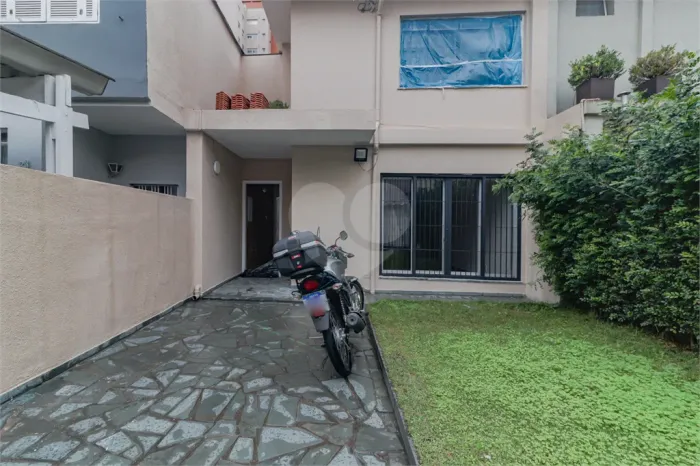 Casa de Vila à venda com 3 quartos no Brooklin, São Paulo - SP