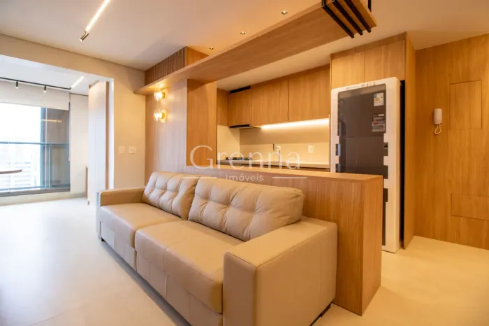 Apartamento mobiliado para locação e à venda com 71m², Pinheiros-SP.