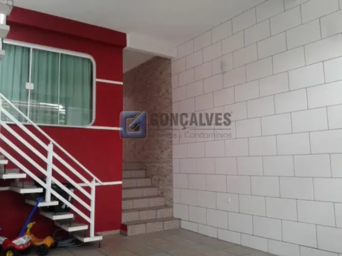 Sobrado Residencial com 3 Quartos e 1 Suíte em Ferrazópolis, São Bernardo do Campo  197,82