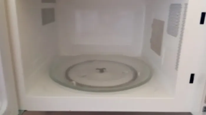 Microondas Midea 20 litros