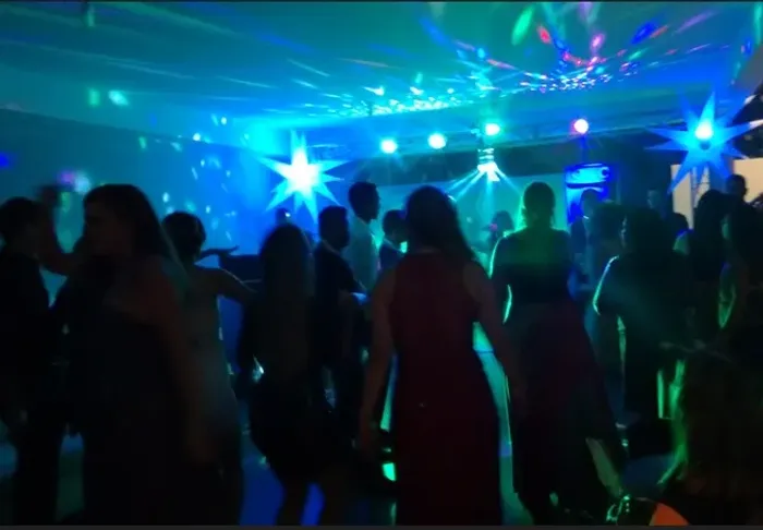 DJ som e iluminação , festas eventos