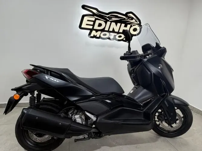 YAMAHA XMAX 2025