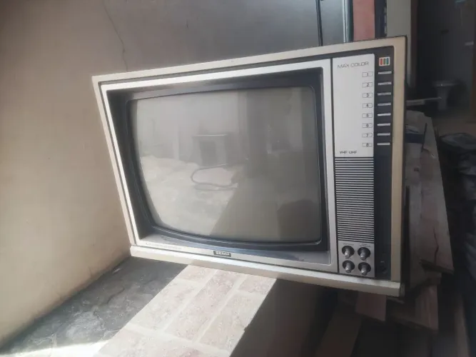 TV retro 20polegad IC Inline Semp Toshiba