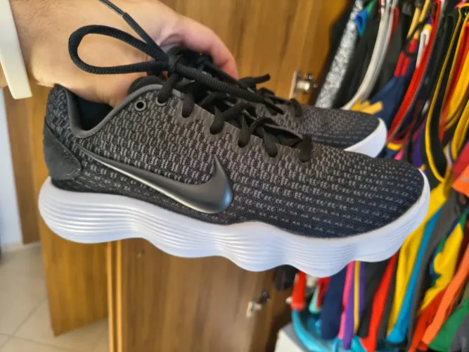 Tênis Nike Hyperdunk Low 2017 - 38