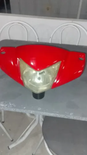 Carenagem e farol de jet