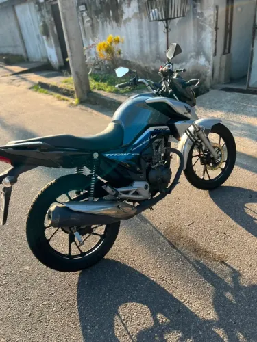Titan 160