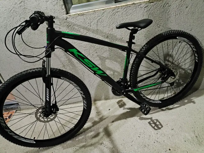 Bicicleta boa e num preço ótimo! Apenas Pix ou dinheiro.