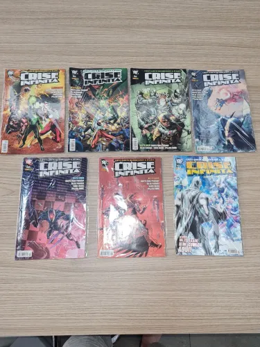 Minissérie Contagem regressiva para Crise Infinita da DC Comics mais edição especial 