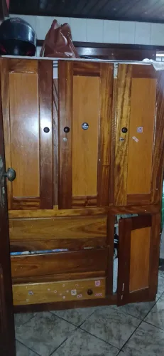 Vendo guarda-roupa de Angelim