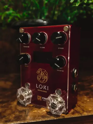 Pedal Loki VTR effects