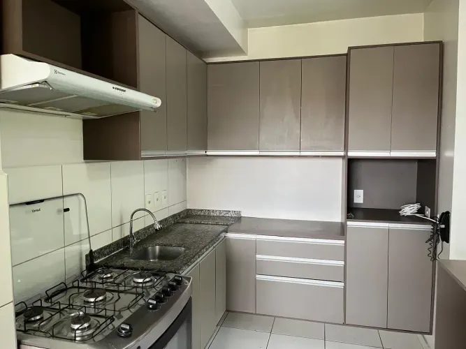 Imóvel para aluguel tem 79 metros quadrados com 3 quartos em Flores - Manaus - AM