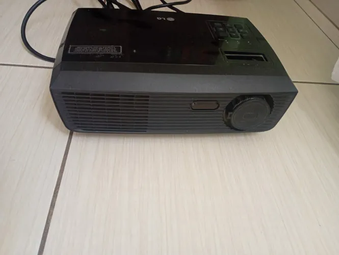 Projetor LG ds325 2700 lumens dip usado