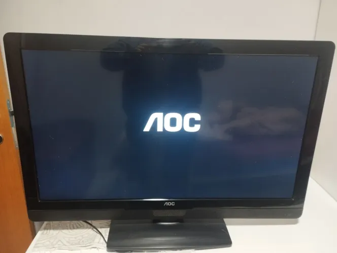 Tv AOC 32 (NÃO É SMART)