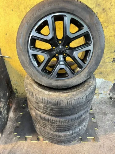 Vendo jogo de rodas jeep renegade aro 18