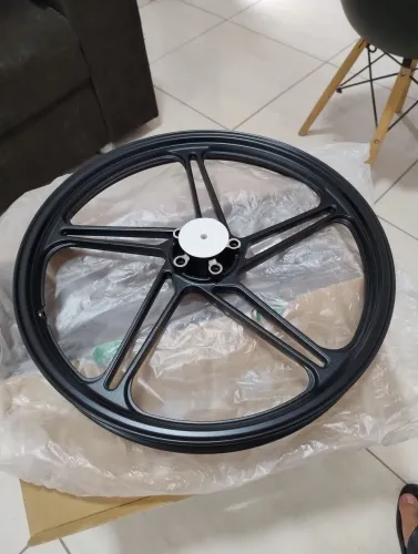 Roda de Liga Dianteira Preta NOVA