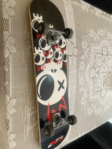 Vendo skate semi novo
