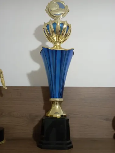 Troféu campeão grande! Novo!