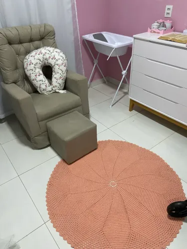 Poltrona de amamentação 