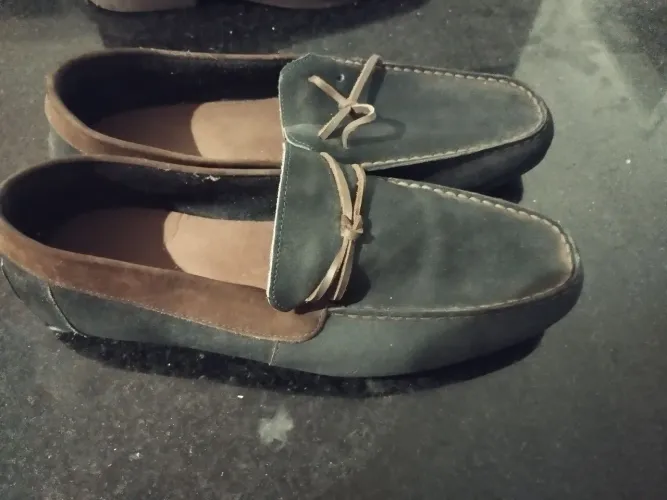 Mocassim masculino n? 44 azul marinho com detalhes em marrom