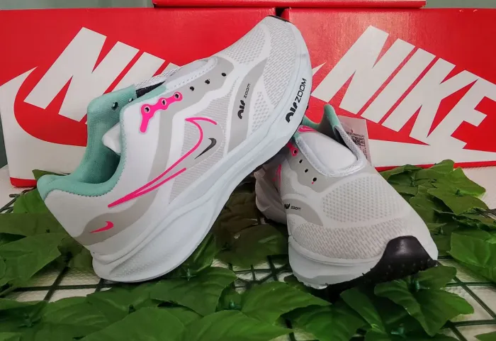 Tênis Nike feminino