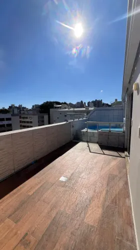 Apartamento para Aluguel Cobertura de 3d com vaga e piscina Porto Alegre