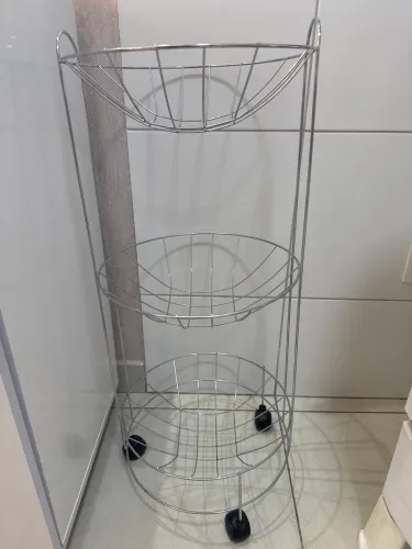 Fruteira Tripla com Rodinhas